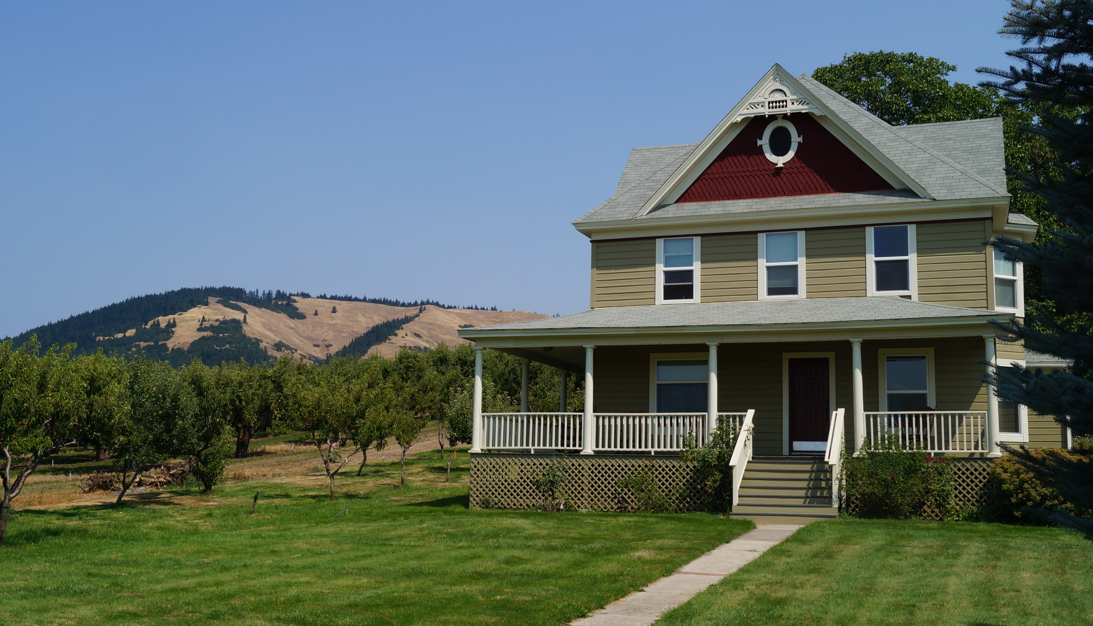 Historic Home in Hood River, OR